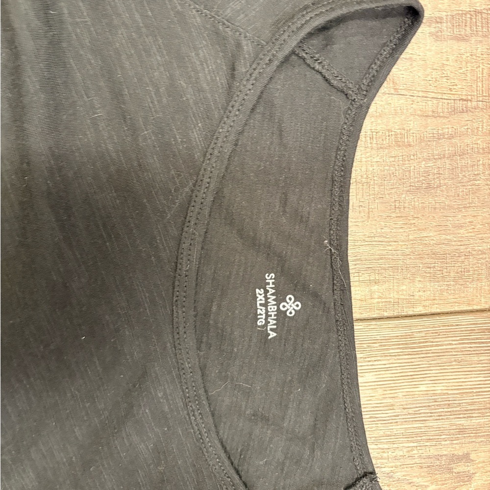 Women's Black Short-Sleeve Crewneck Tee - Picture 2 of 3